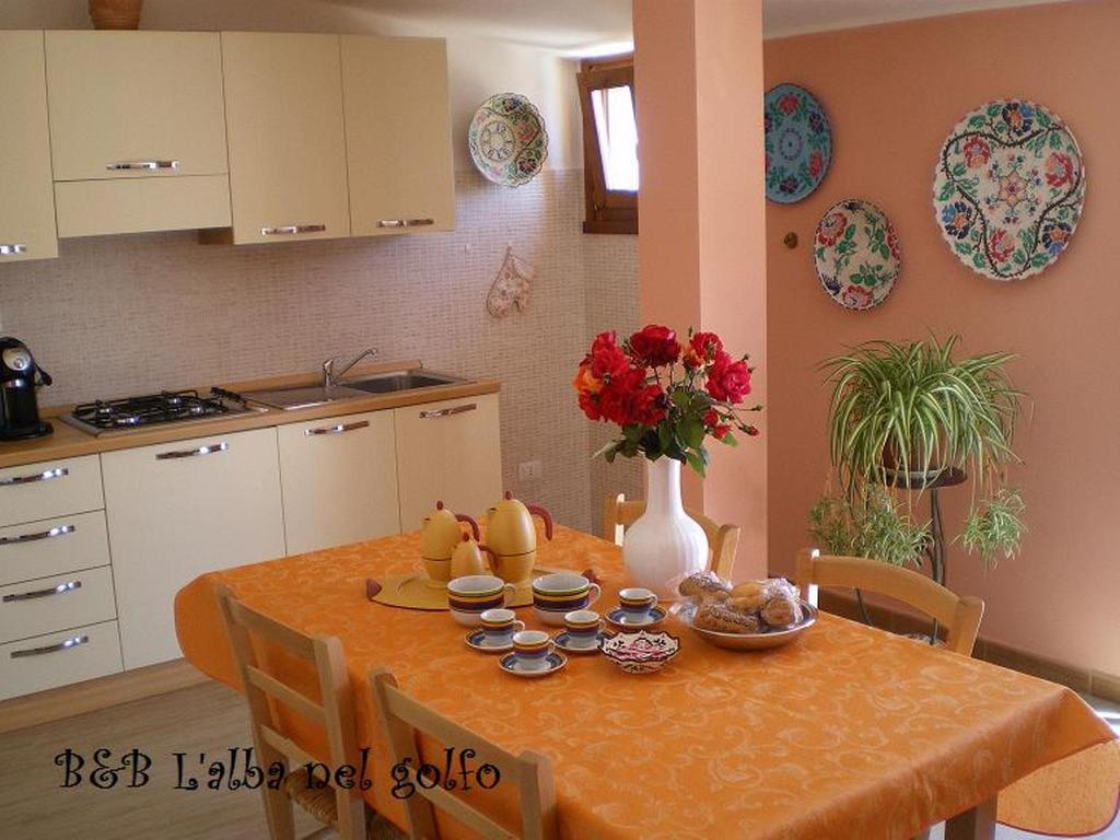 B&B L'Alba Nel Golfo 卡斯特尔萨多 外观 照片